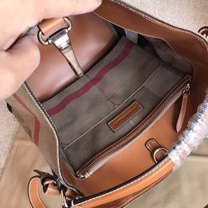 Burberry canvas tote